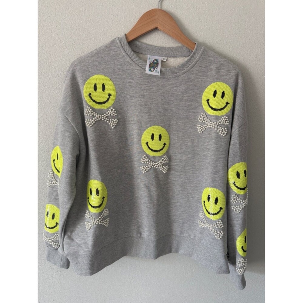 QUEEN OF SPARKLES Gray Sweatshirt Neon Yellow Smiles pearl bows worn once